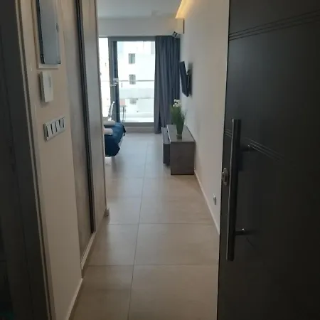 Apartment Amazing @ Aiolou Str. Athens